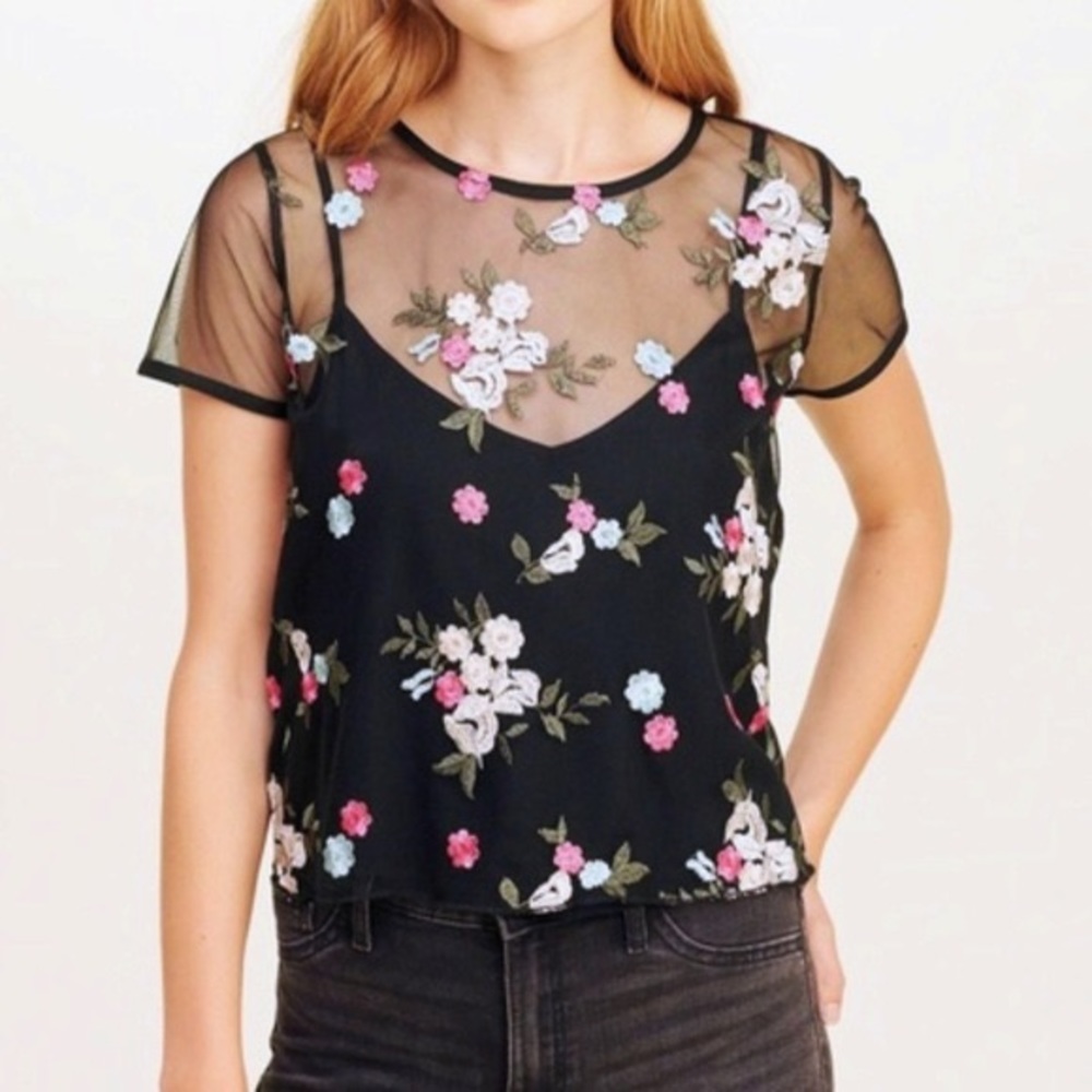 Sheer short sleeve flower shirt